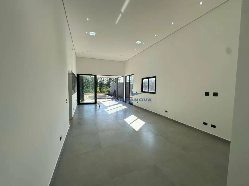 Foto 8 de Casa de Condomínio com 3 quartos à venda, 360m2 em Parque Dom Henrique, Cotia - SP