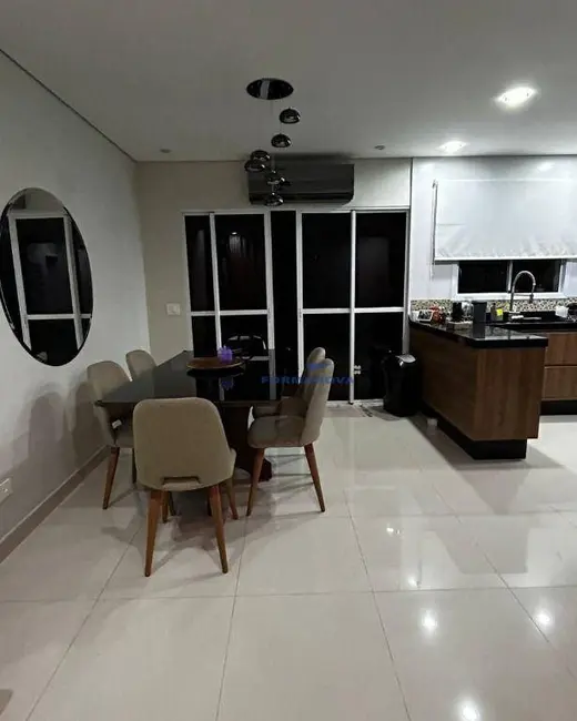 Casa de Condomínio com 3 quartos à venda, 174m2 em Cotia - SP - imagem 5 Foto 5 de Casa de Condomínio com 3 quartos à venda, 174m2 em Cotia - SP