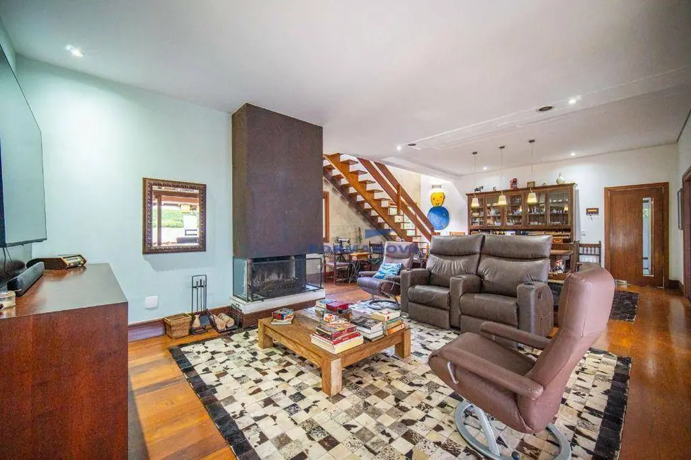 Casa de Condomínio com 4 quartos à venda, 981m2 em Granja Viana, Cotia - SP - imagem 5 Foto 5 de Casa de Condomínio com 4 quartos à venda, 981m2 em Granja Viana, Cotia - SP