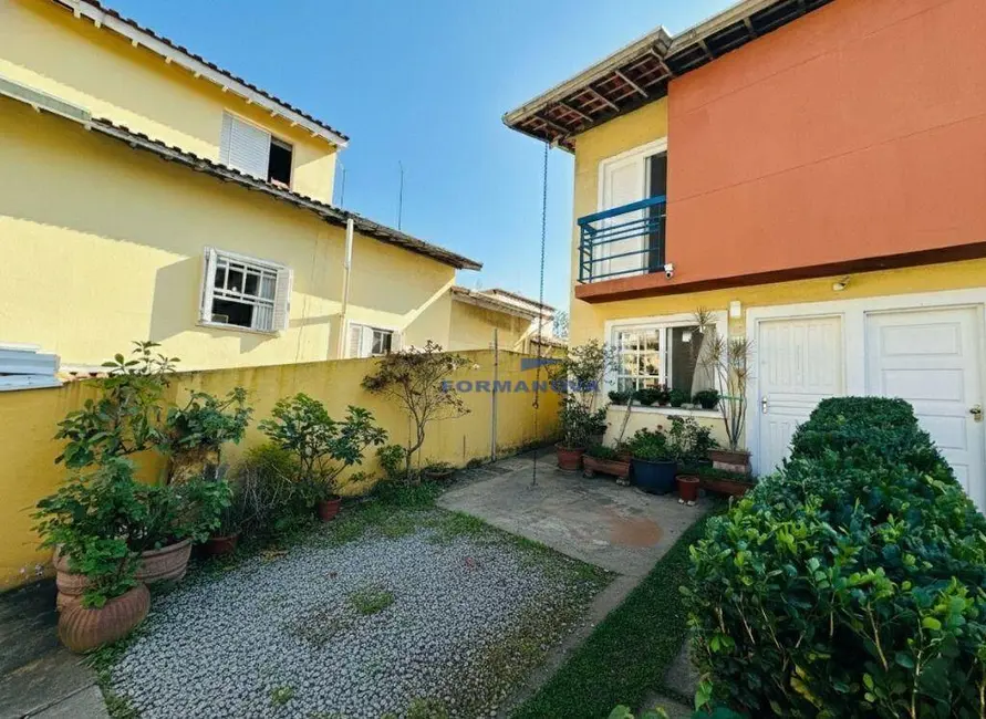 Foto 1 de Casa de Condomínio com 2 quartos à venda, 101m2 em Jardim Guerreiro, Cotia - SP