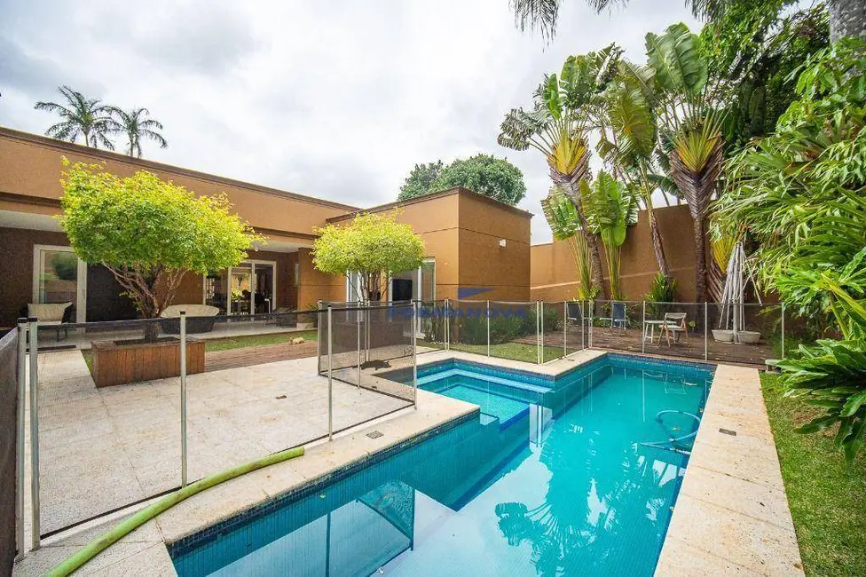 Foto 1 de Casa de Condomínio com 4 quartos à venda, 1000m2 em Granja Viana, Cotia - SP