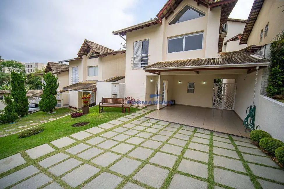 Casa de Condomínio com 3 quartos à venda, 260m2 em Horizontal Park, Cotia - SP - imagem 3 Foto 3 de Casa de Condomínio com 3 quartos à venda, 260m2 em Horizontal Park, Cotia - SP