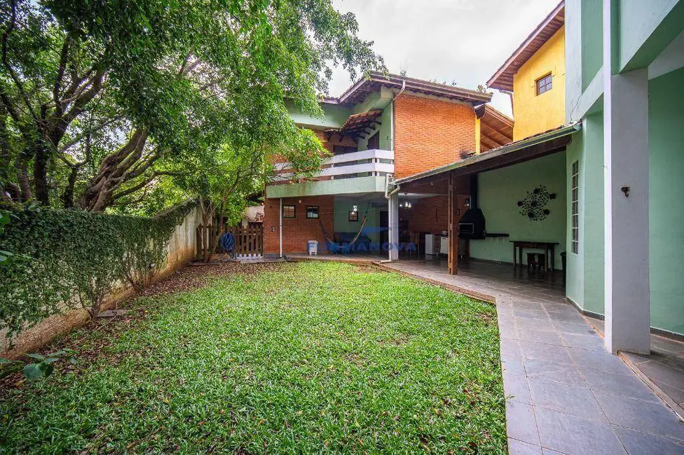 Foto 9 de Casa de Condomínio com 3 quartos à venda, 300m2 em Chácara das Paineiras, Carapicuiba - SP