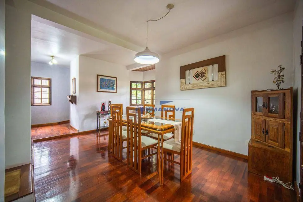 Foto 6 de Casa de Condomínio com 3 quartos à venda, 300m2 em Chácara das Paineiras, Carapicuiba - SP