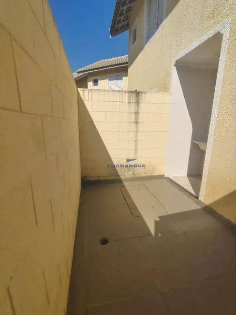 Foto 3 de Casa de Condomínio com 2 quartos para alugar, 97m2 em Chácara Ondas Verdes, Cotia - SP