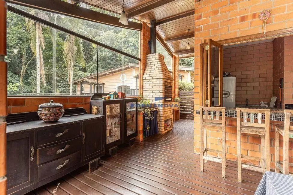 Foto 9 de Casa de Condomínio com 4 quartos para alugar, 882m2 em Granja Carneiro Viana, Cotia - SP