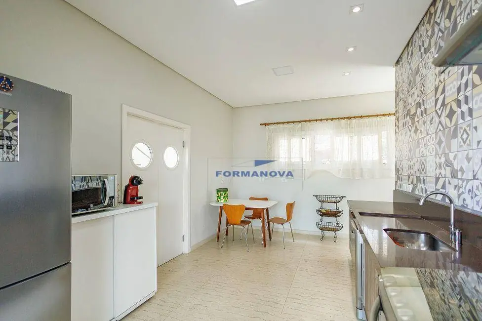 Foto 8 de Casa de Condomínio com 3 quartos à venda, 510m2 em Chácara dos Lagos, Carapicuiba - SP