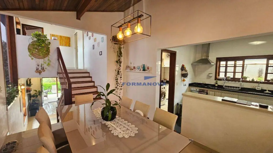 Foto 7 de Casa de Condomínio com 3 quartos à venda, 252m2 em Pitas, Cotia - SP