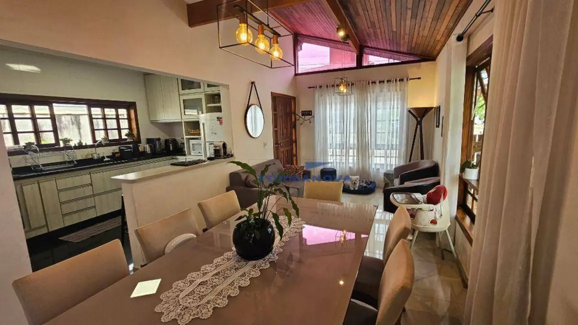 Foto 9 de Casa de Condomínio com 3 quartos à venda, 252m2 em Pitas, Cotia - SP