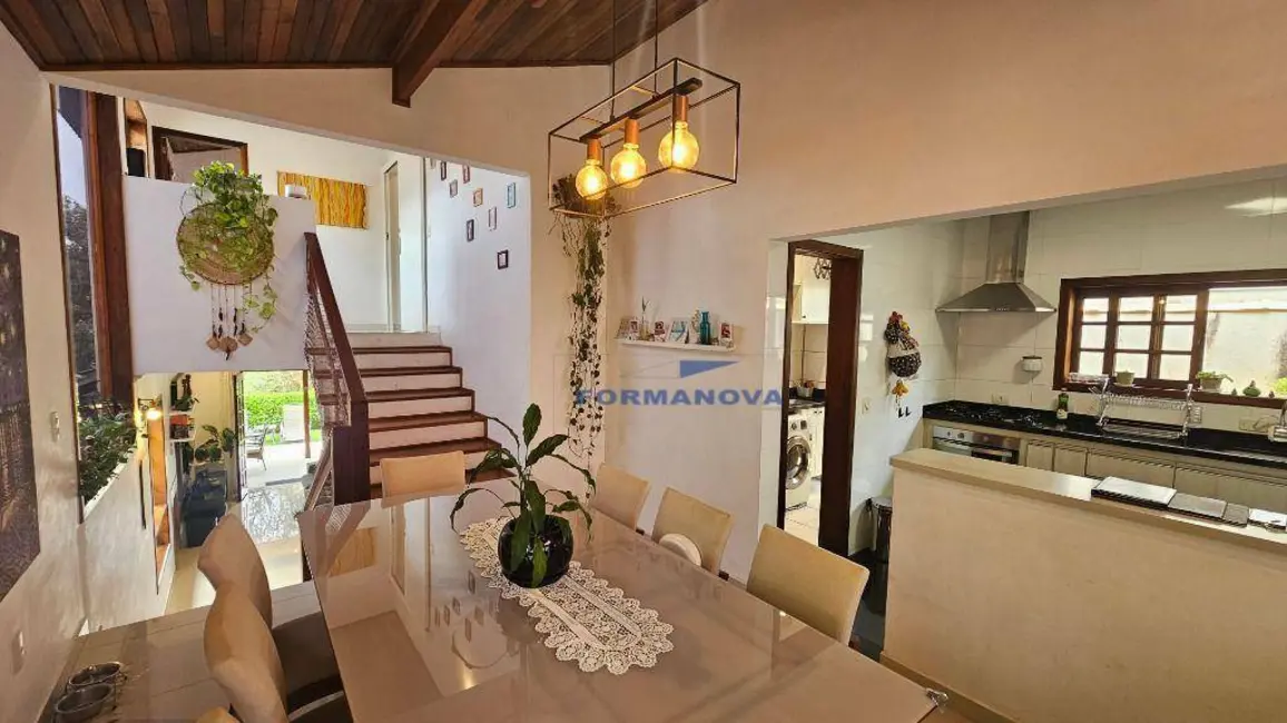 Foto 8 de Casa de Condomínio com 3 quartos à venda, 252m2 em Pitas, Cotia - SP