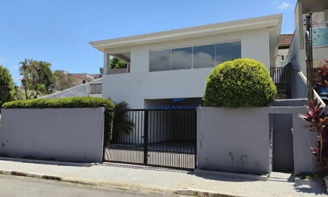 Casa de Condomínio com 3 quartos à venda e para alugar, 500m2 em Jardim Belizário, Cotia - SP - imagem 1 Foto 1 de Casa de Condomínio com 3 quartos à venda e para alugar, 500m2 em Jardim Belizário, Cotia - SP