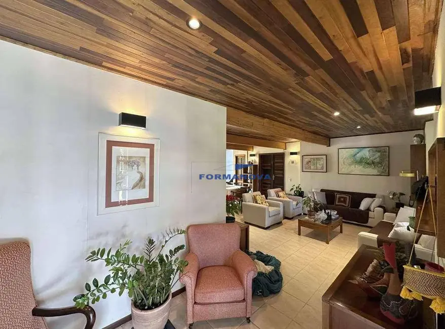 Casa de Condomínio com 3 quartos à venda, 600m2 em Jardim do Golf I, Jandira - SP - imagem 8 Foto 8 de Casa de Condomínio com 3 quartos à venda, 600m2 em Jardim do Golf I, Jandira - SP