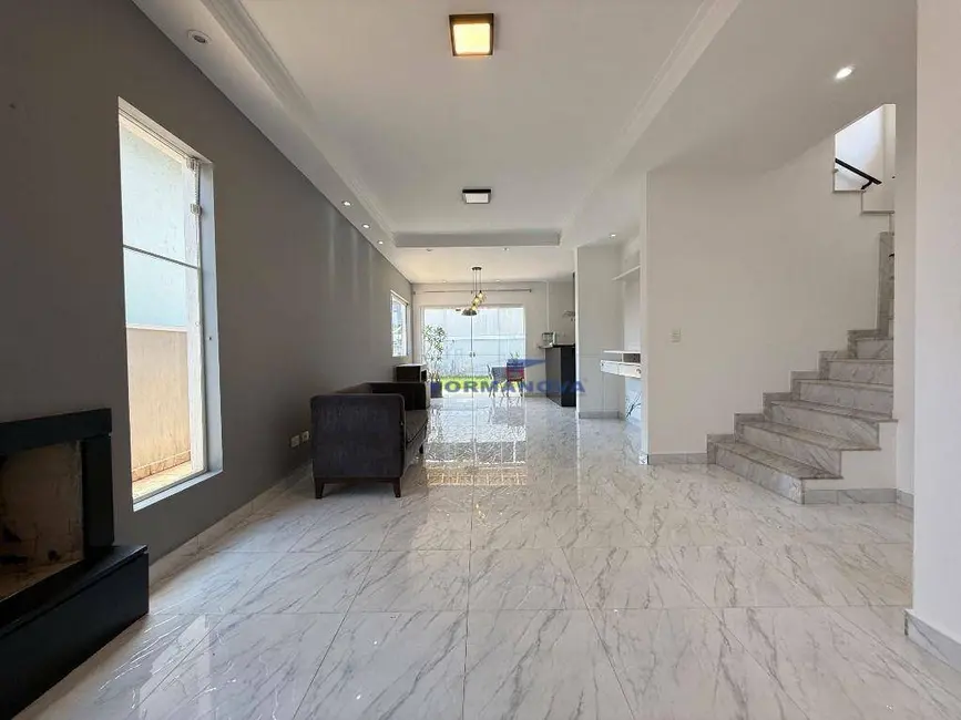 Foto 3 de Casa de Condomínio com 3 quartos à venda e para alugar, 250m2 em Chácara Ondas Verdes, Cotia - SP