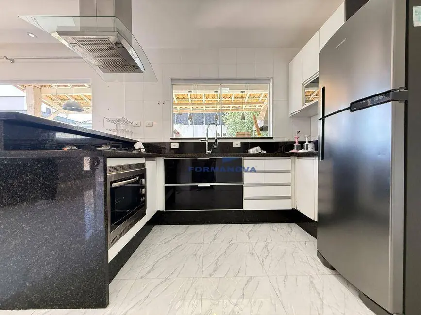 Foto 9 de Casa de Condomínio com 3 quartos à venda e para alugar, 250m2 em Chácara Ondas Verdes, Cotia - SP