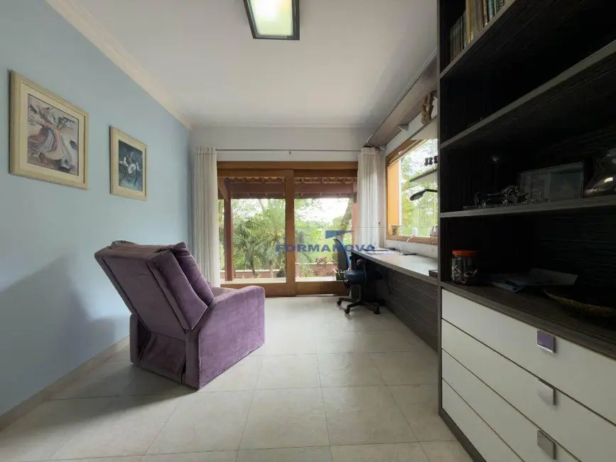 Casa de Condomínio com 5 quartos à venda, 1500m2 em Algarve, Cotia - SP - imagem 7 Foto 7 de Casa de Condomínio com 5 quartos à venda, 1500m2 em Algarve, Cotia - SP