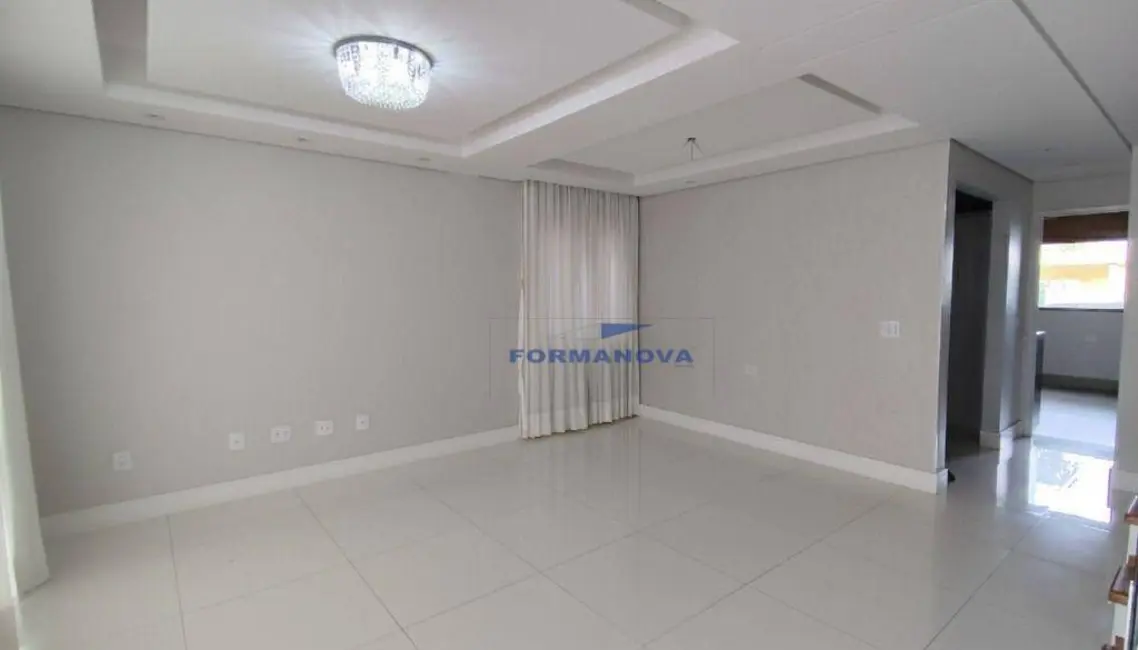 Casa de Condomínio com 3 quartos à venda, 10m2 em Cotia - SP - imagem 9 Foto 9 de Casa de Condomínio com 3 quartos à venda, 10m2 em Cotia - SP