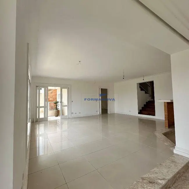 Casa de Condomínio com 4 quartos à venda, 600m2 em Terras do Madeira, Carapicuiba - SP - imagem 5 Foto 5 de Casa de Condomínio com 4 quartos à venda, 600m2 em Terras do Madeira, Carapicuiba - SP