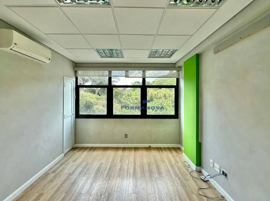 Sala Comercial à venda, 53m2 em Granja Viana, Cotia - SP - imagem 5 Foto 5 de Sala Comercial à venda, 53m2 em Granja Viana, Cotia - SP