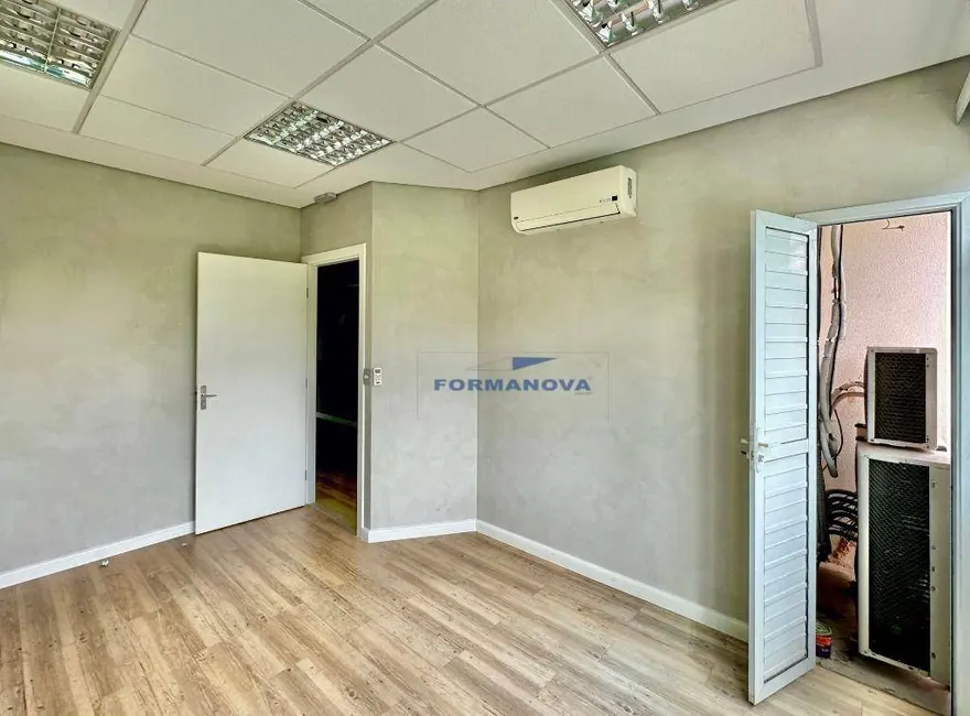 Sala Comercial à venda, 53m2 em Granja Viana, Cotia - SP - imagem 7 Foto 7 de Sala Comercial à venda, 53m2 em Granja Viana, Cotia - SP