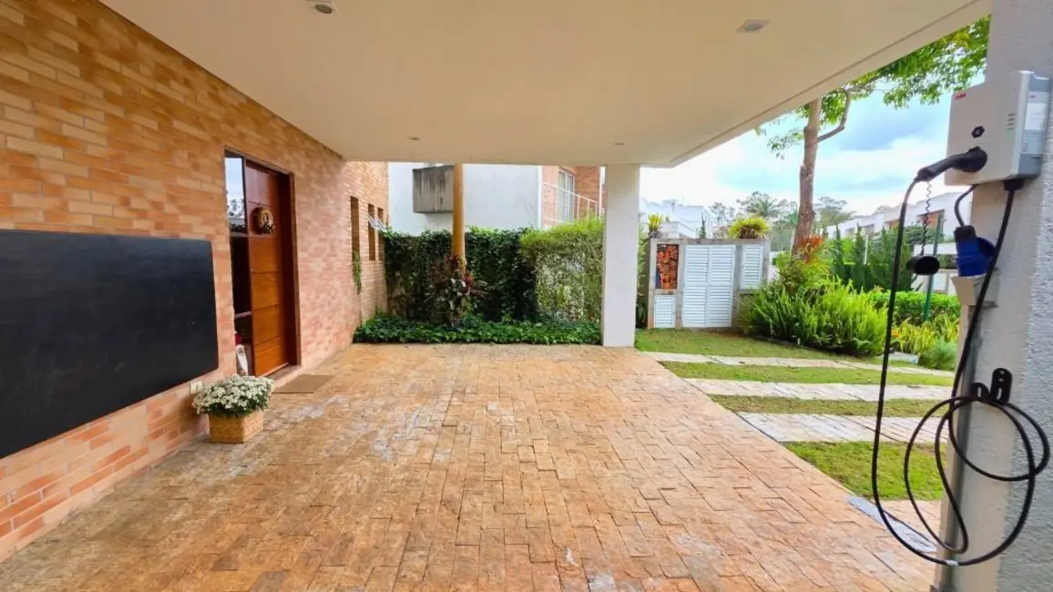 Foto 2 de Casa de Condomínio com 3 quartos à venda, 366m2 em Granja Viana II, Cotia - SP