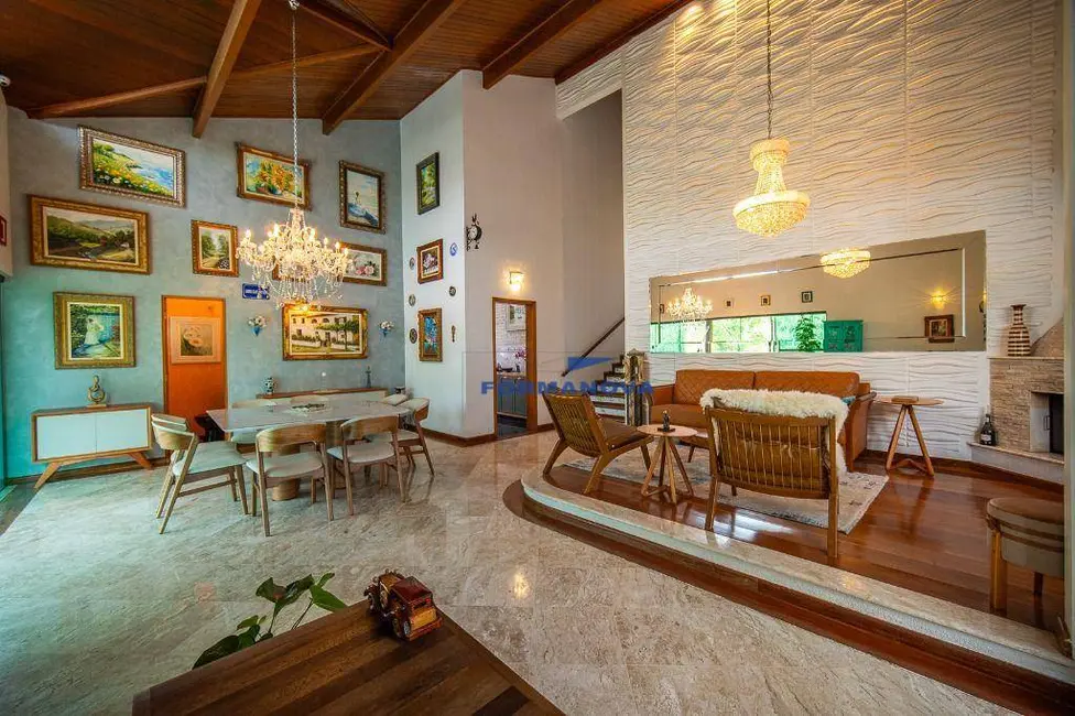 Foto 5 de Casa de Condomínio com 4 quartos à venda, 700m2 em Embu Das Artes - SP