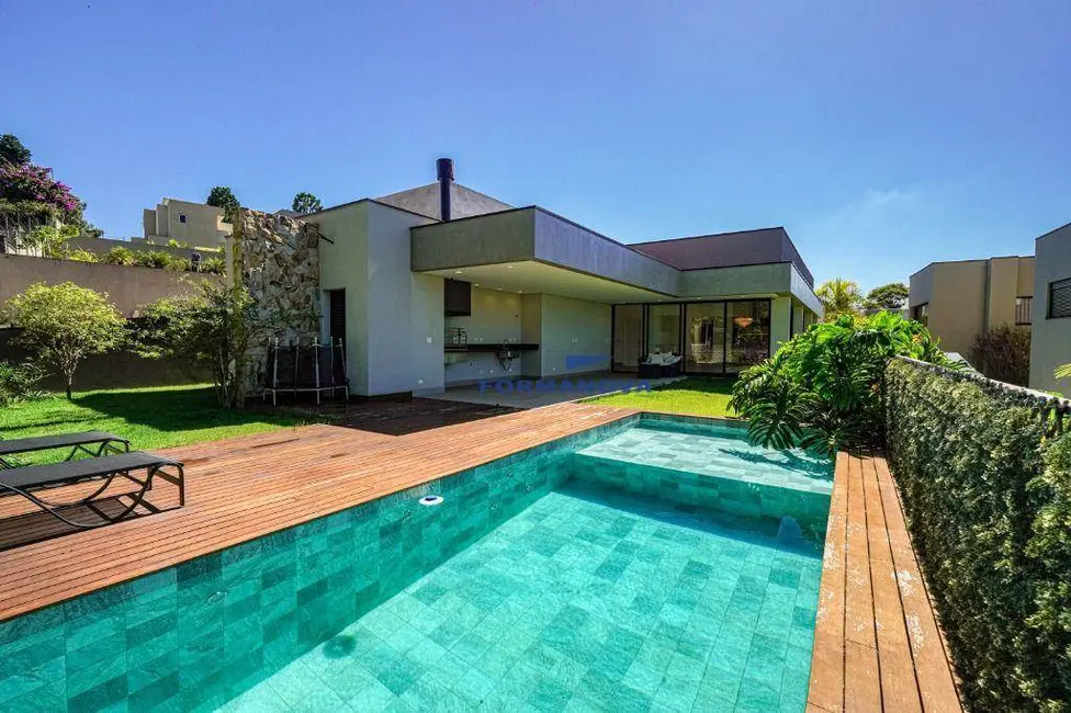 Foto 1 de Casa de Condomínio com 3 quartos à venda, 700m2 em Chácara dos Lagos, Carapicuiba - SP