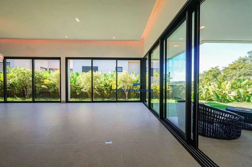 Foto 8 de Casa de Condomínio com 3 quartos à venda, 700m2 em Chácara dos Lagos, Carapicuiba - SP