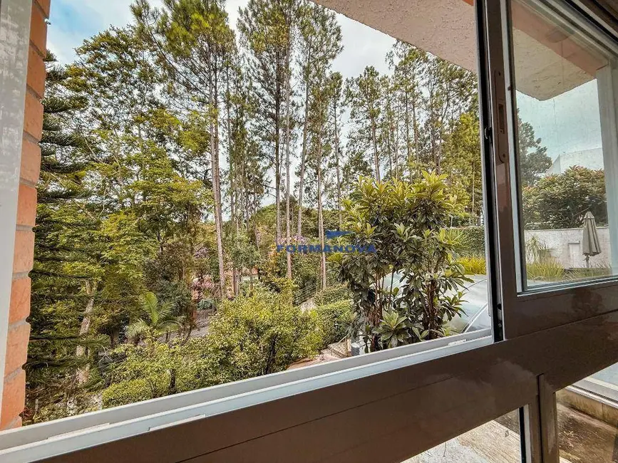 Casa de Condomínio com 3 quartos à venda, 353m2 em Granja Viana II, Cotia - SP - imagem 5 Foto 5 de Casa de Condomínio com 3 quartos à venda, 353m2 em Granja Viana II, Cotia - SP