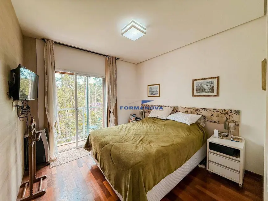 Casa de Condomínio com 3 quartos à venda, 353m2 em Granja Viana II, Cotia - SP - imagem 9 Foto 9 de Casa de Condomínio com 3 quartos à venda, 353m2 em Granja Viana II, Cotia - SP