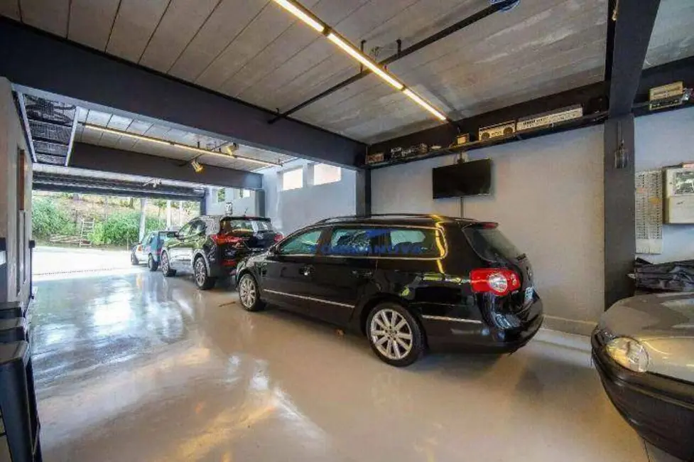 Casa de Condomínio com 4 quartos à venda, 250m2 em Chácara Ondas Verdes, Cotia - SP - imagem 7 Foto 7 de Casa de Condomínio com 4 quartos à venda, 250m2 em Chácara Ondas Verdes, Cotia - SP