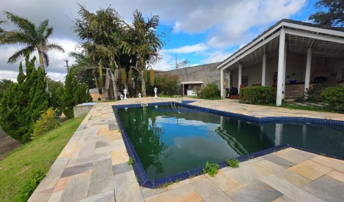 Casa de Condomínio com 3 quartos à venda, 500m2 em Portal Roselândia, Cotia - SP - imagem 2 Foto 2 de Casa de Condomínio com 3 quartos à venda, 500m2 em Portal Roselândia, Cotia - SP