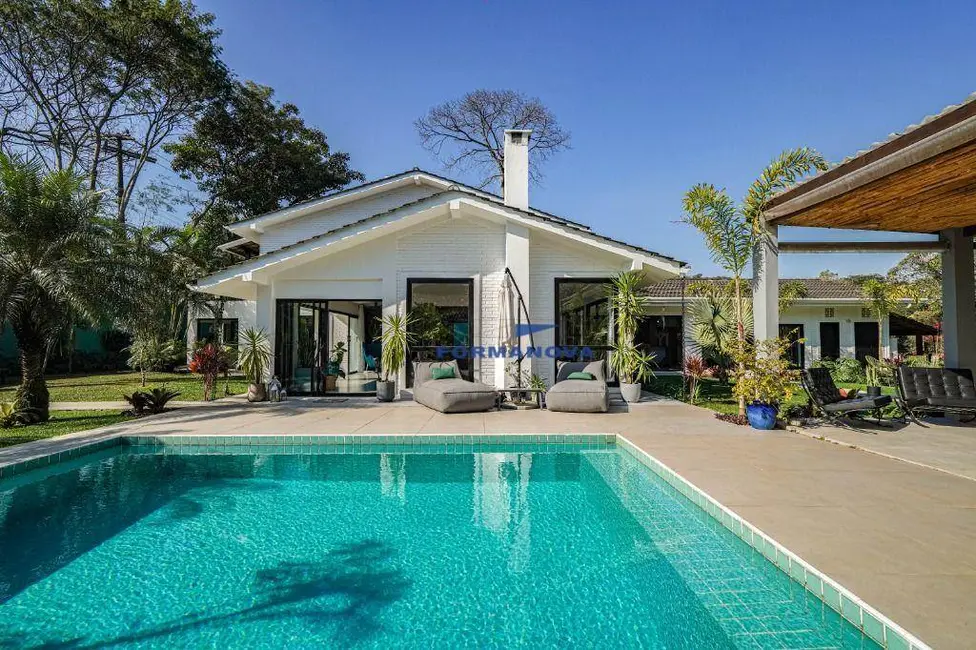 Casa de Condomínio com 5 quartos à venda, 1332m2 em Carapicuiba - SP - imagem 1 Foto 1 de Casa de Condomínio com 5 quartos à venda, 1332m2 em Carapicuiba - SP