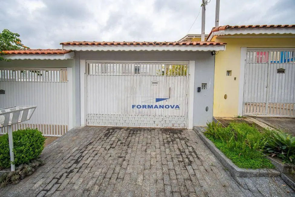 Foto 2 de Casa de Condomínio com 3 quartos à venda, 140m2 em Chácara Canta Galo, Cotia - SP