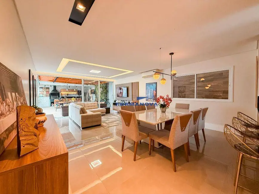 Foto 2 de Casa de Condomínio com 3 quartos à venda, 385m2 em São Paulo II, Cotia - SP