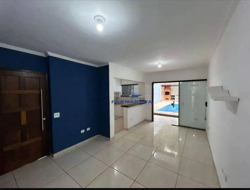 Foto 9 de Casa de Condomínio com 3 quartos para alugar, 200m2 em Jardim Rebelato, Cotia - SP