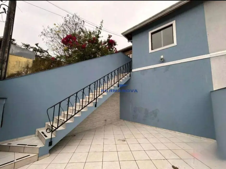 Foto 2 de Casa de Condomínio com 3 quartos para alugar, 200m2 em Jardim Rebelato, Cotia - SP