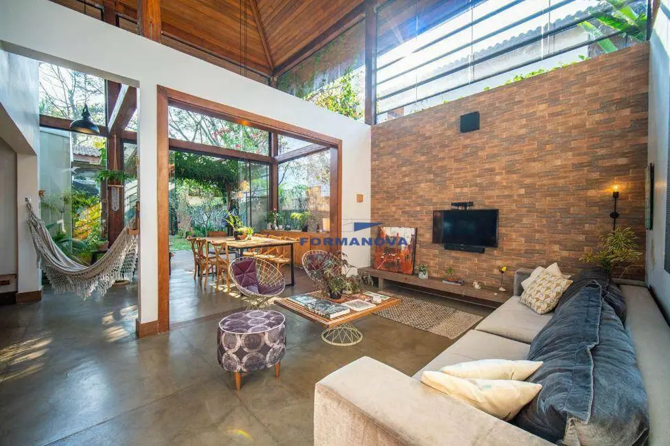 Foto 1 de Casa de Condomínio com 2 quartos à venda, 559m2 em Chácara dos Junqueiras, Carapicuiba - SP