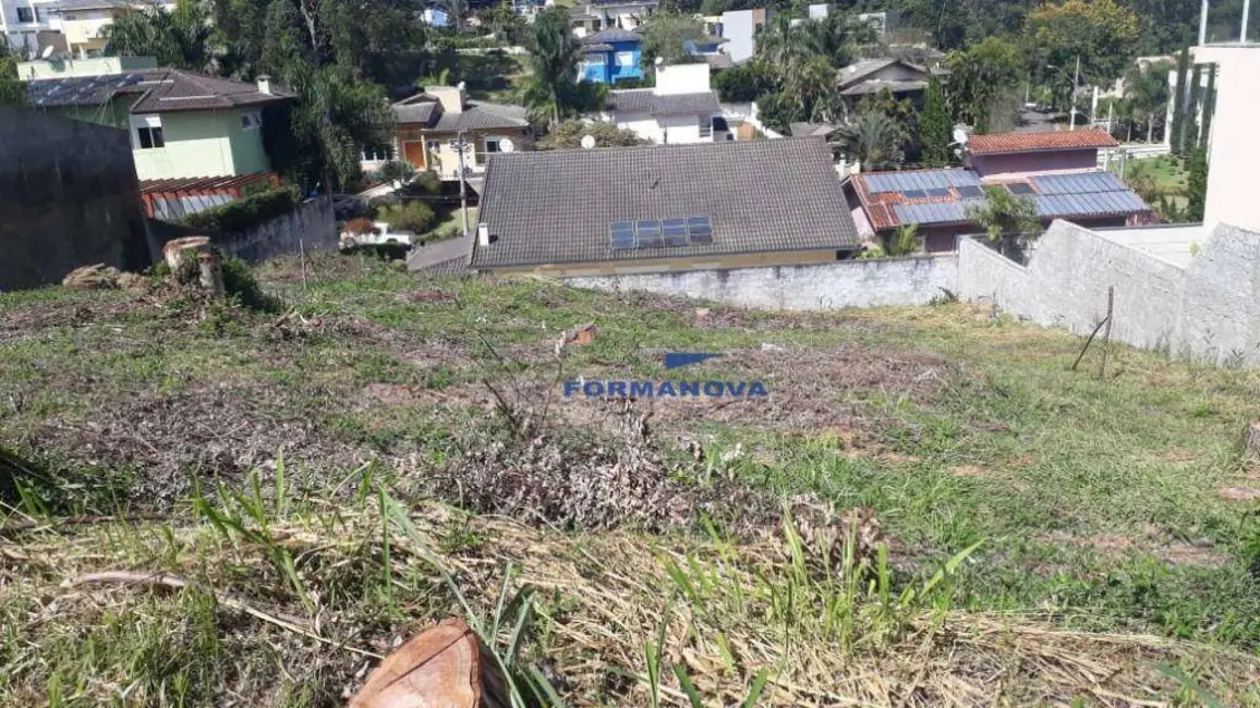 Foto 2 de Terreno / Lote à venda, 600m2 em Embu Das Artes - SP