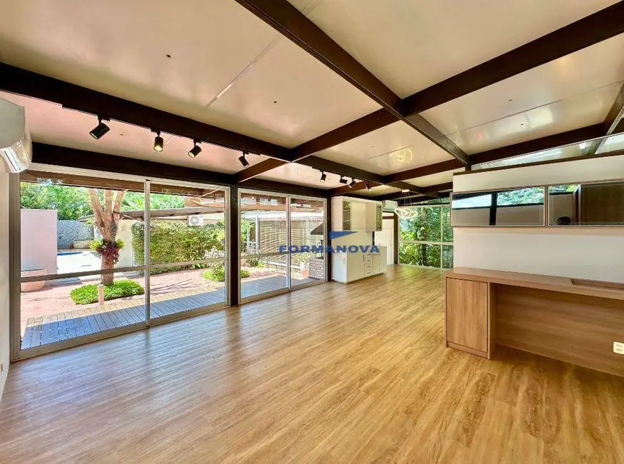 Foto 8 de Casa de Condomínio com 3 quartos à venda, 615m2 em Vila Santo Antônio, Cotia - SP