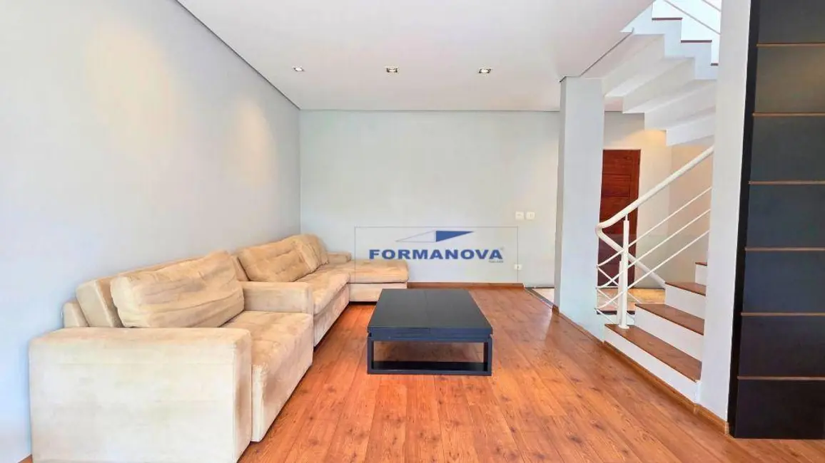 Casa de Condomínio com 3 quartos à venda, 200m2 em Granja Viana II, Cotia - SP - imagem 3 Foto 3 de Casa de Condomínio com 3 quartos à venda, 200m2 em Granja Viana II, Cotia - SP