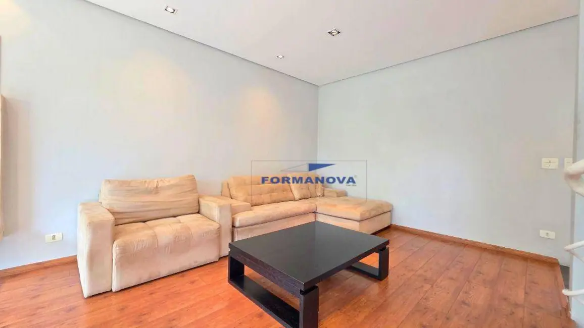 Casa de Condomínio com 3 quartos à venda, 200m2 em Granja Viana II, Cotia - SP - imagem 4 Foto 4 de Casa de Condomínio com 3 quartos à venda, 200m2 em Granja Viana II, Cotia - SP