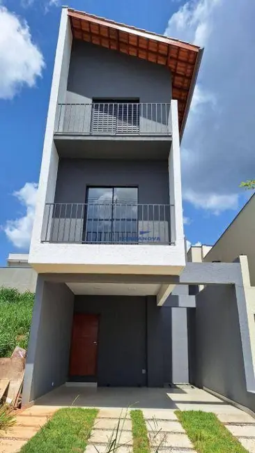 Casa de Condomínio com 3 quartos à venda, 125m2 em Sítio Boa Vista, Cotia - SP - imagem 1 Foto 1 de Casa de Condomínio com 3 quartos à venda, 125m2 em Sítio Boa Vista, Cotia - SP