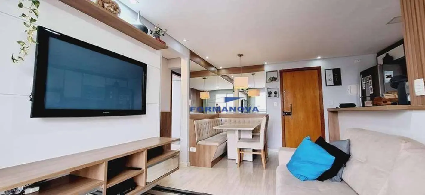 Foto 2 de Apartamento com 3 quartos à venda, 60m2 em Jardim Marilu, Carapicuiba - SP