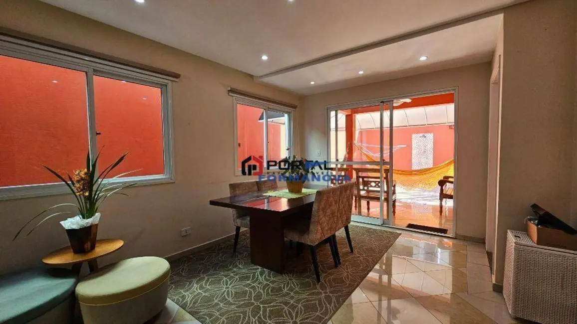 Foto 8 de Casa de Condomínio com 3 quartos à venda, 250m2 em Parque Rincão, Cotia - SP