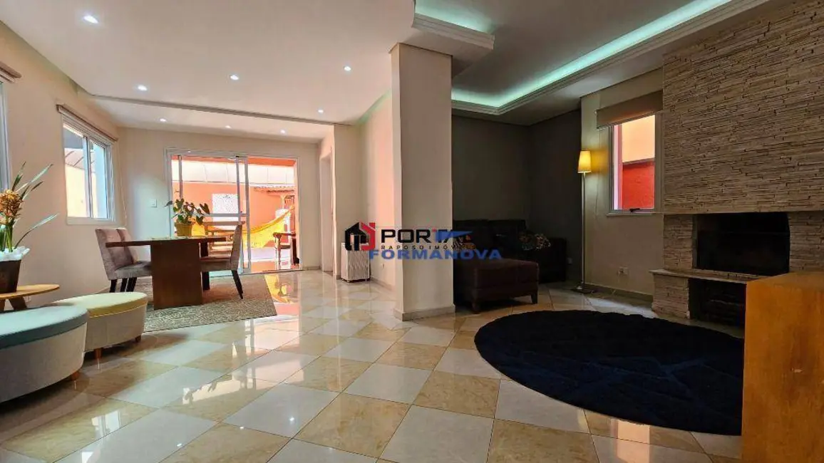 Foto 2 de Casa de Condomínio com 3 quartos à venda, 250m2 em Parque Rincão, Cotia - SP