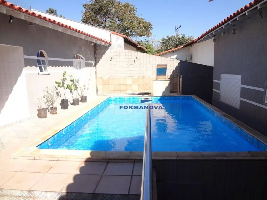 Foto 5 de Casa de Condomínio com 3 quartos à venda e para alugar, 600m2 em Jardim do Golf I, Jandira - SP