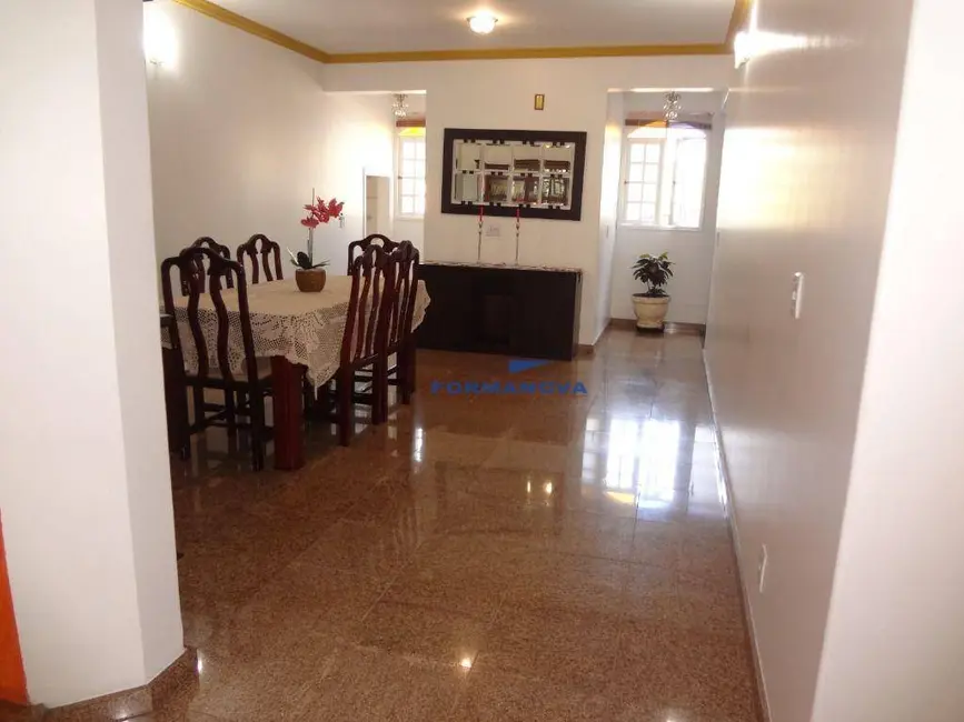 Foto 9 de Casa de Condomínio com 3 quartos à venda e para alugar, 600m2 em Jardim do Golf I, Jandira - SP