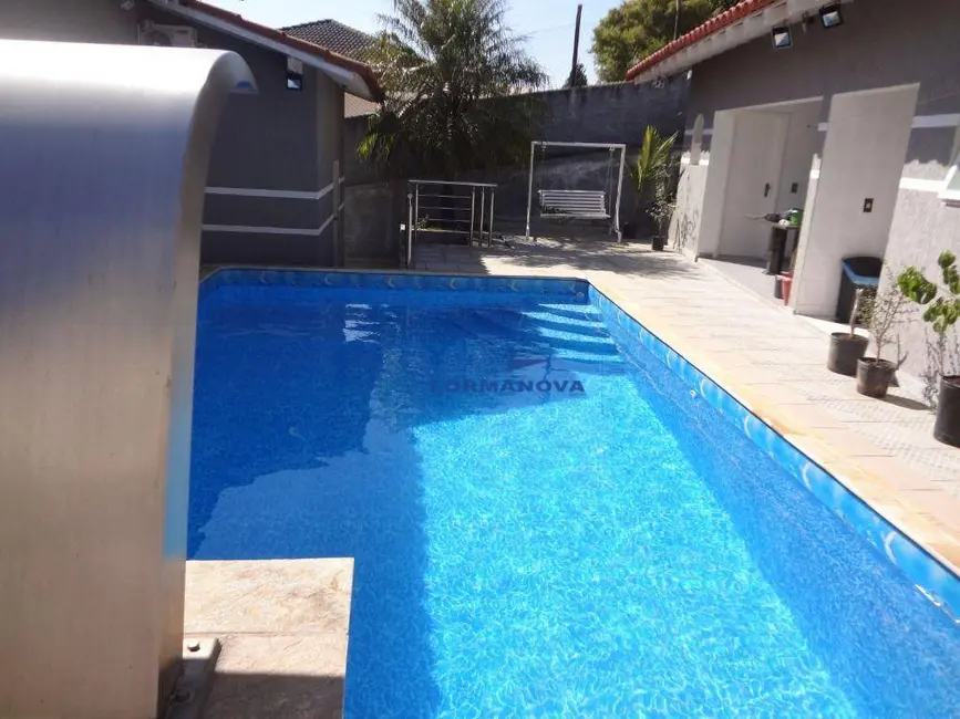 Foto 4 de Casa de Condomínio com 3 quartos à venda e para alugar, 600m2 em Jardim do Golf I, Jandira - SP