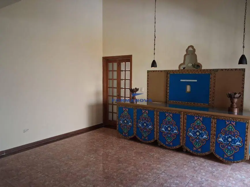 Foto 8 de Casa com 3 quartos para alugar, 400m2 em Jardim do Golf I, Jandira - SP