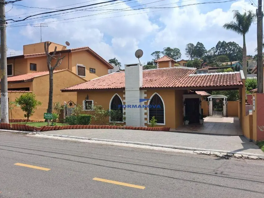 Foto 1 de Casa com 3 quartos para alugar, 400m2 em Jardim do Golf I, Jandira - SP